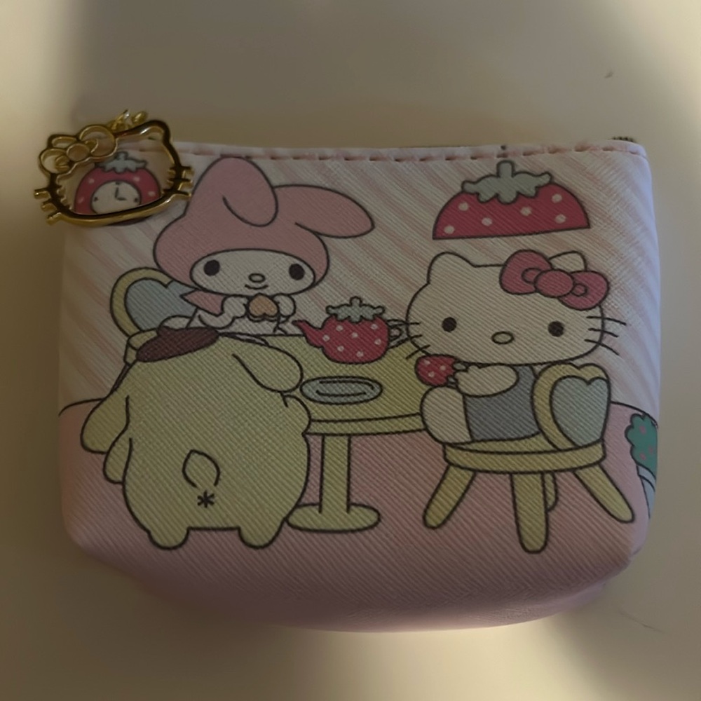 Hello kitty coin purse